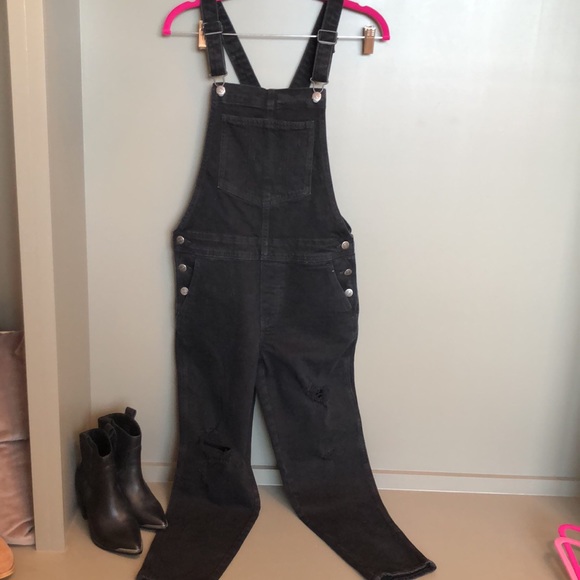 NWOT BLACK DENIM DISTRESSED OVERALLS - Picture 3 of 7